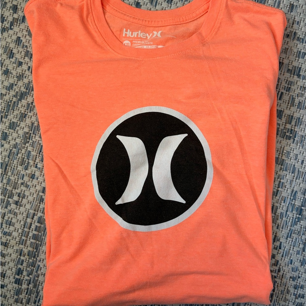 Hurley Coral Tee with Black Logo